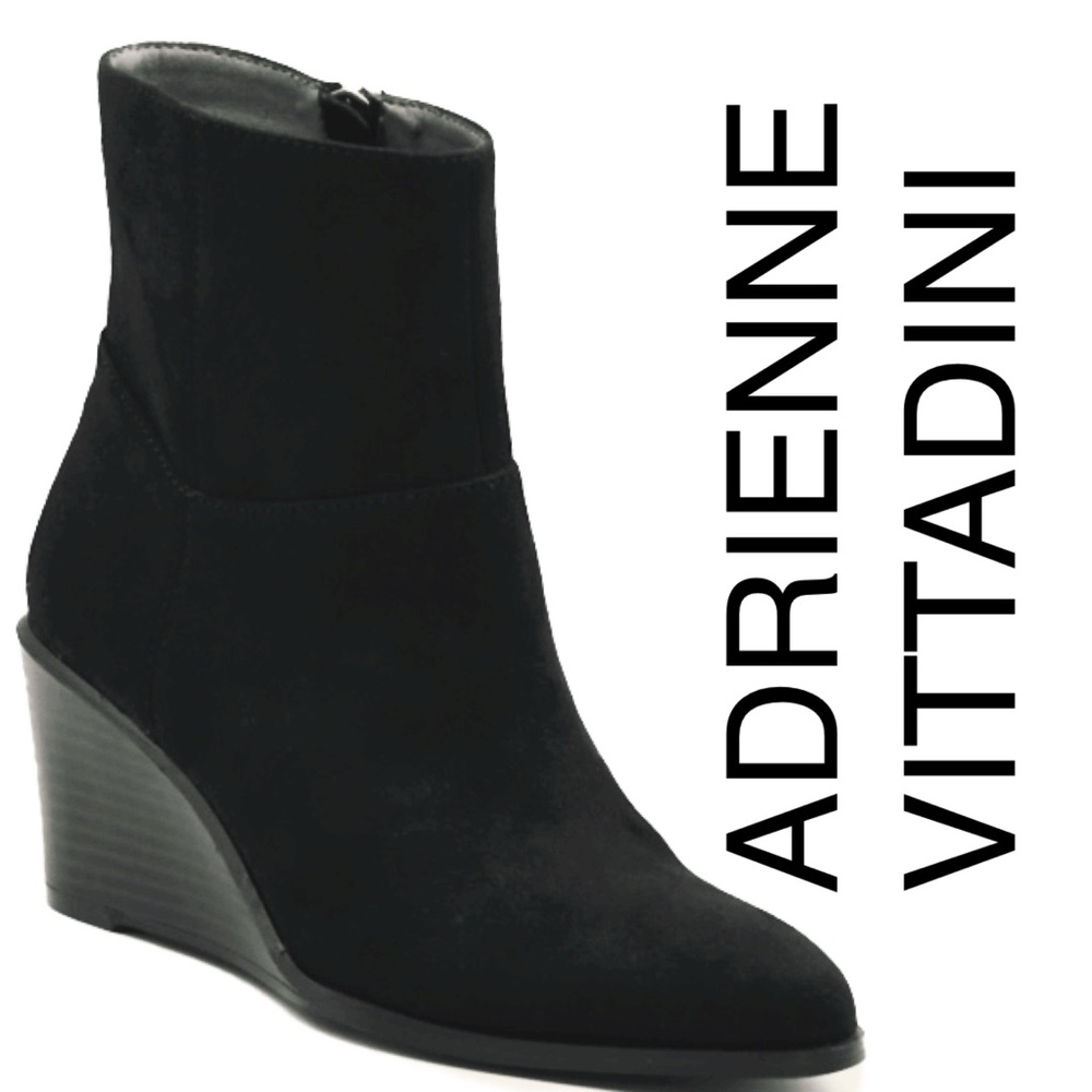 New ADRIENNE VITTADINI Women’s Black Almond Toe Side Zip Wedge Bootie Size 7M